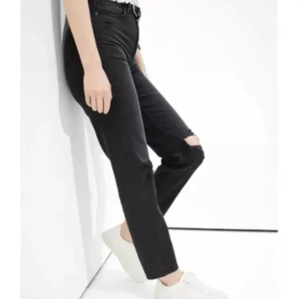 American Eagle Womens Ripped Mom Straight Jean Faded Black High Waisted  Size 4 - Picture 2 of 11